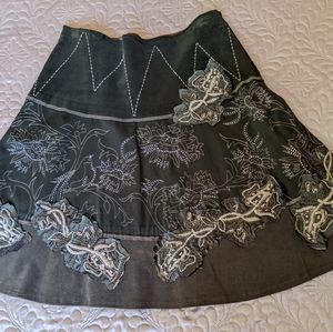 Embroidered skirt